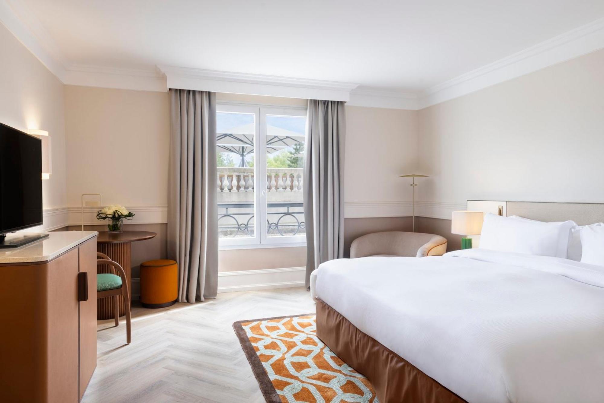 Tiara Château Mont Royal Chantilly Hotel 5*